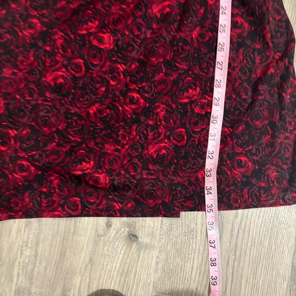Talbots 3/4 Sleeve Floral Pattern Dress Sz MP Red Black Ruched Office Party - Picture 8 of 11